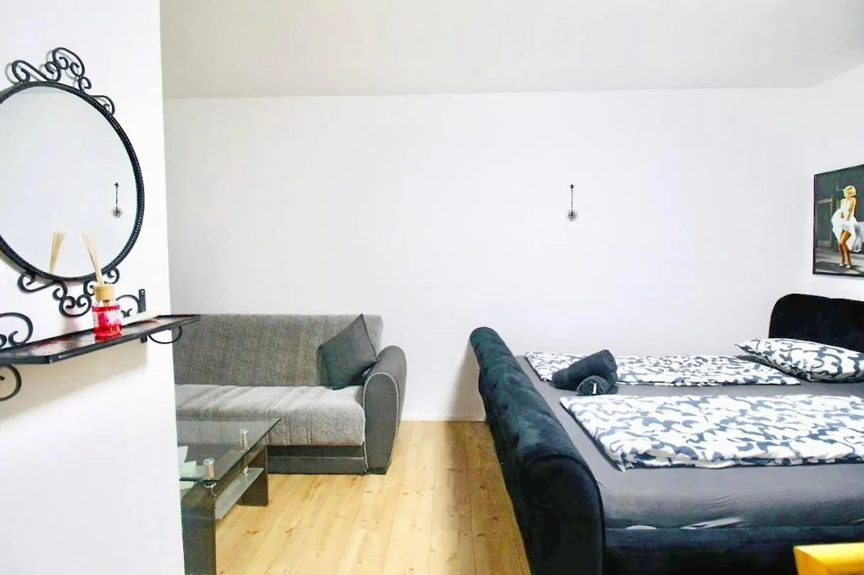 Modern Apartment In Millennium City Area Vienna