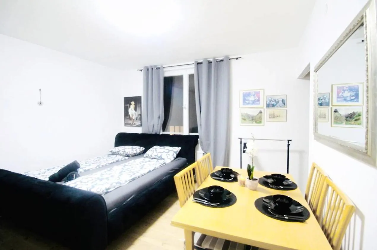 Modern Apartment In Millennium City Area Vienna