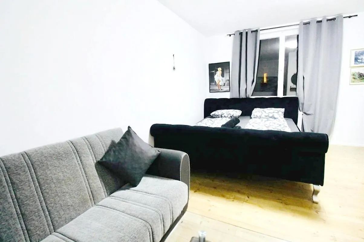 Modern Apartment In Millennium City Area Vienna Austria