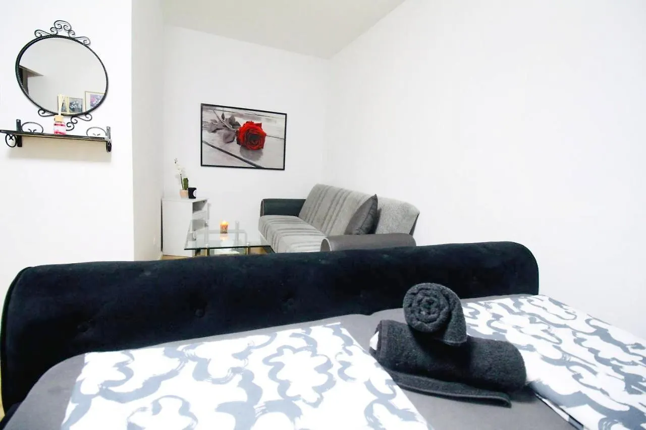 Modern Apartment In Millennium City Area Vienna