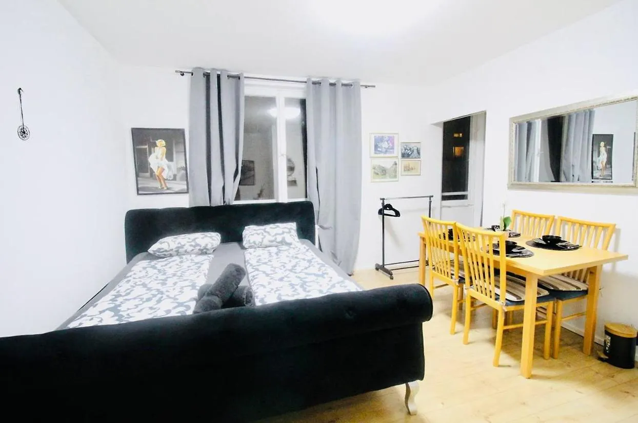 Modern Apartment In Millennium City Area Vienna